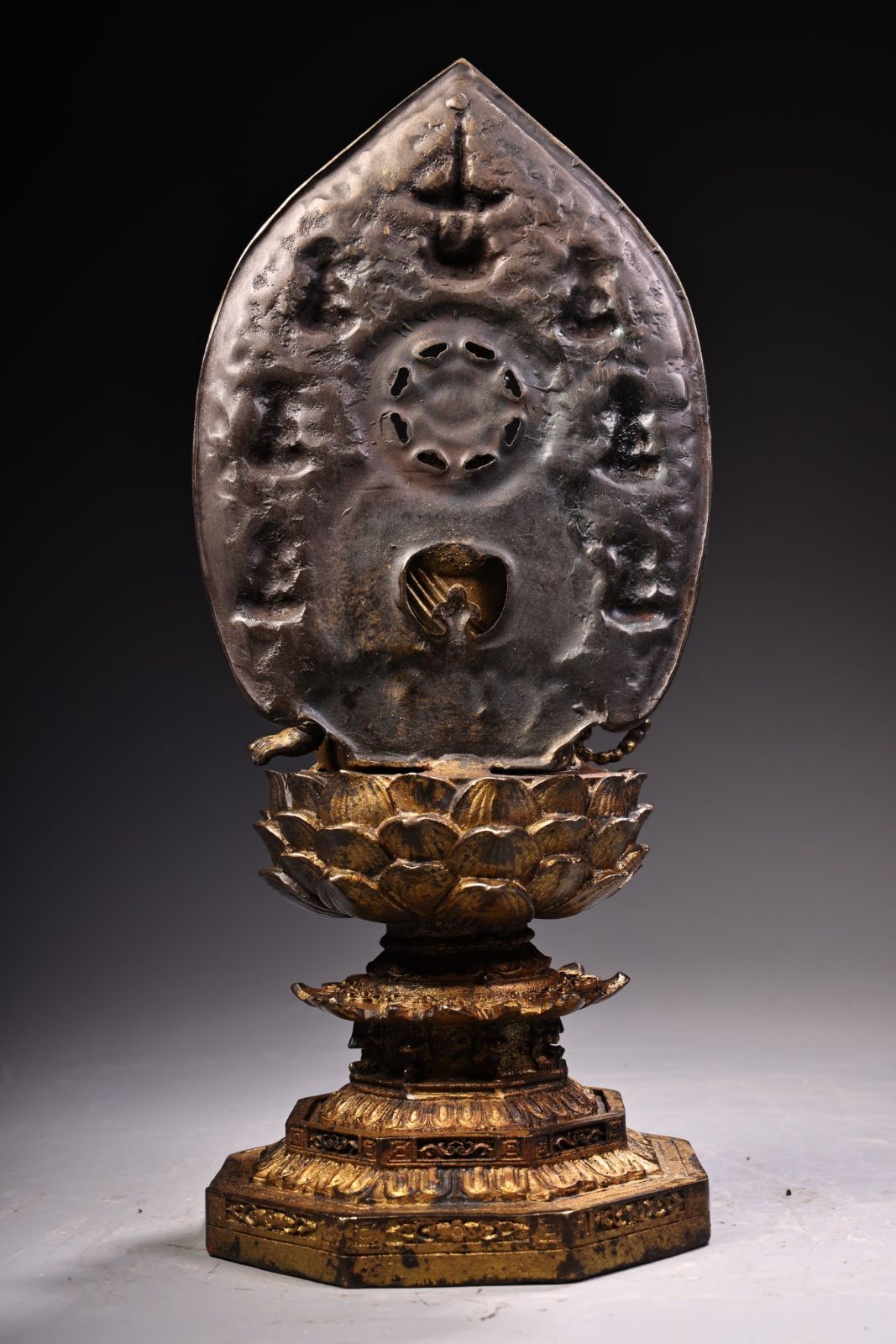 旧蔵時代物泥金純銅仏像金剛菩薩様 開光済み置物古美術インテリア