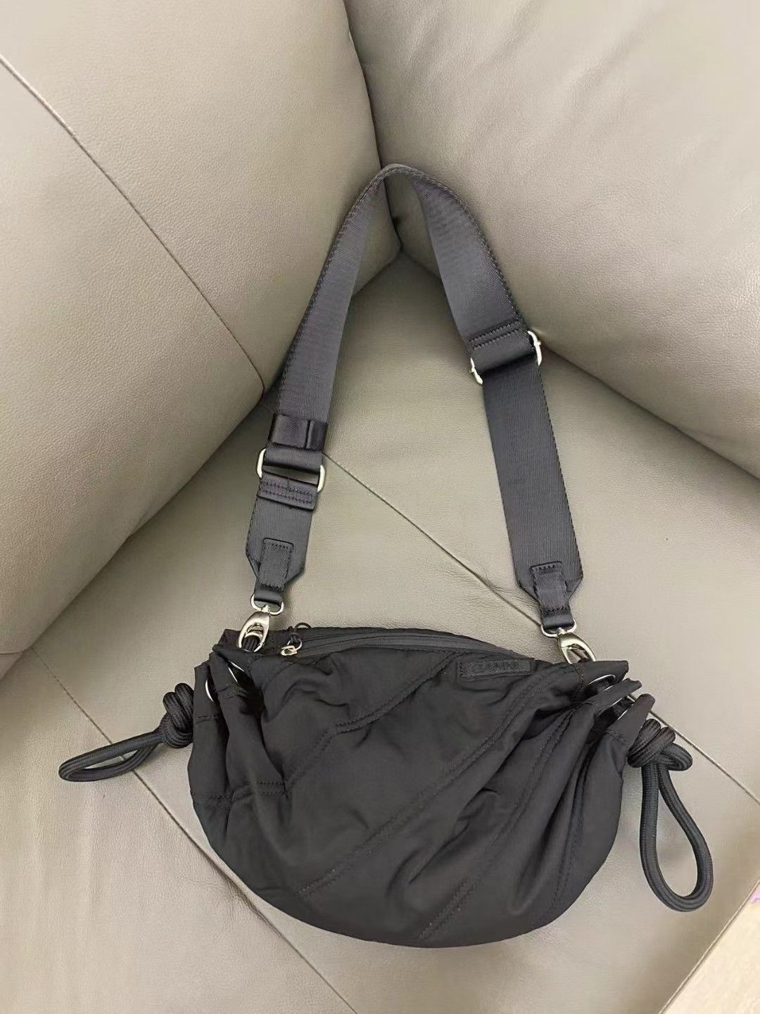 Ganni ガニー ショルダーバッグ