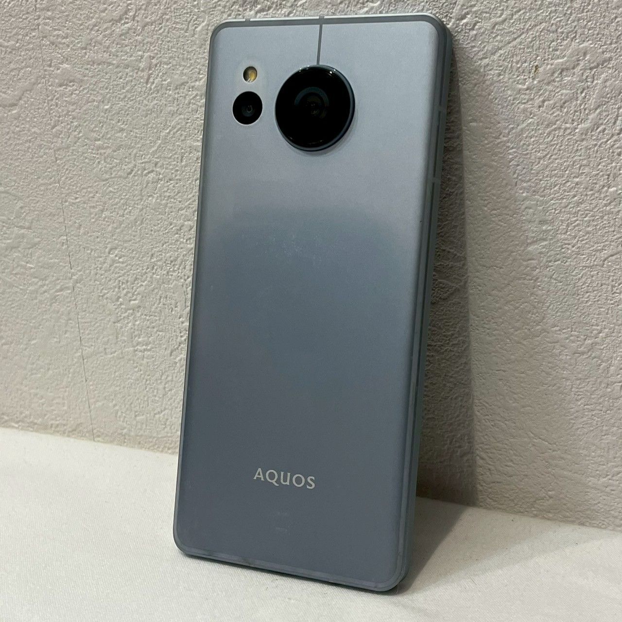 動作品】AQUOS/sense7/SHG10/本体/シルバー/SIMフリー/No.2014