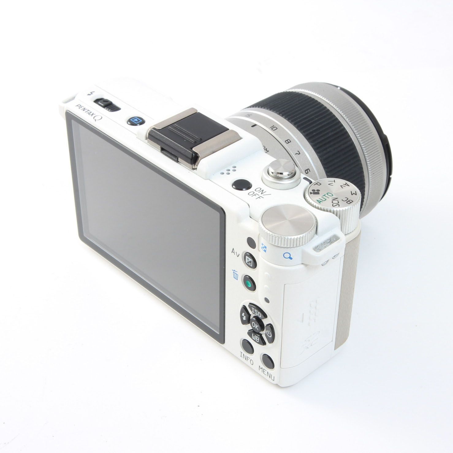 PENTAX ペンタックス Q ホワイト + SMC PENTAX 5-15mm F2.8-4.5