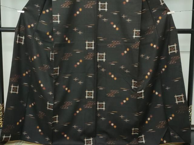 平和屋着物□極上 国指定重要無形文化財 本場久米島紬 手織 逸品