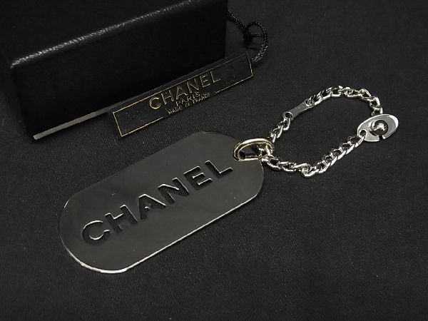 ■新品■未使用■ CHANEL シャネル ロゴ 05V キーホルダー キーリング バッグチャーム レディース シルバー系 AJ8509ｵZ