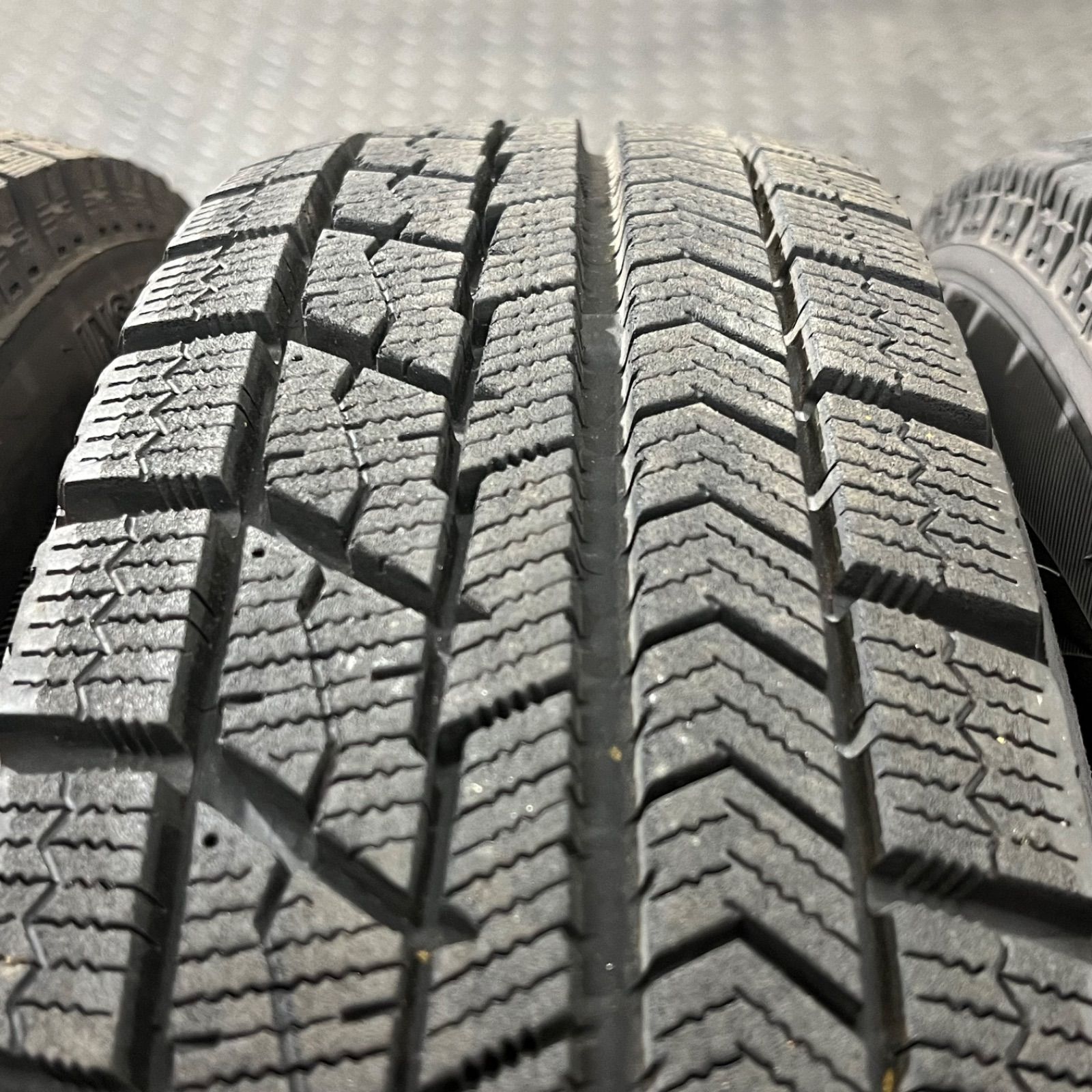 19年 145|80R13 ブリヂストン ブリザックVRX スズキ アルト ワゴンR スペーシア スタッドレスタイヤ 1097R TRITUETUBI_COM