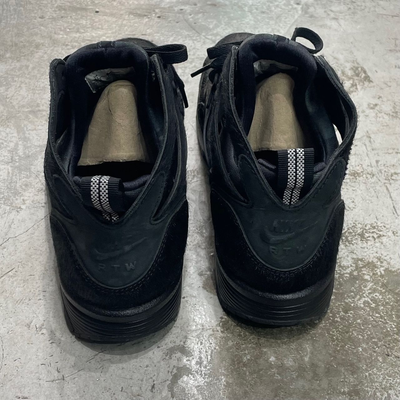 Corteiz NIKE Air Trainer Huarache Black コーテイズ エアトレーナー 