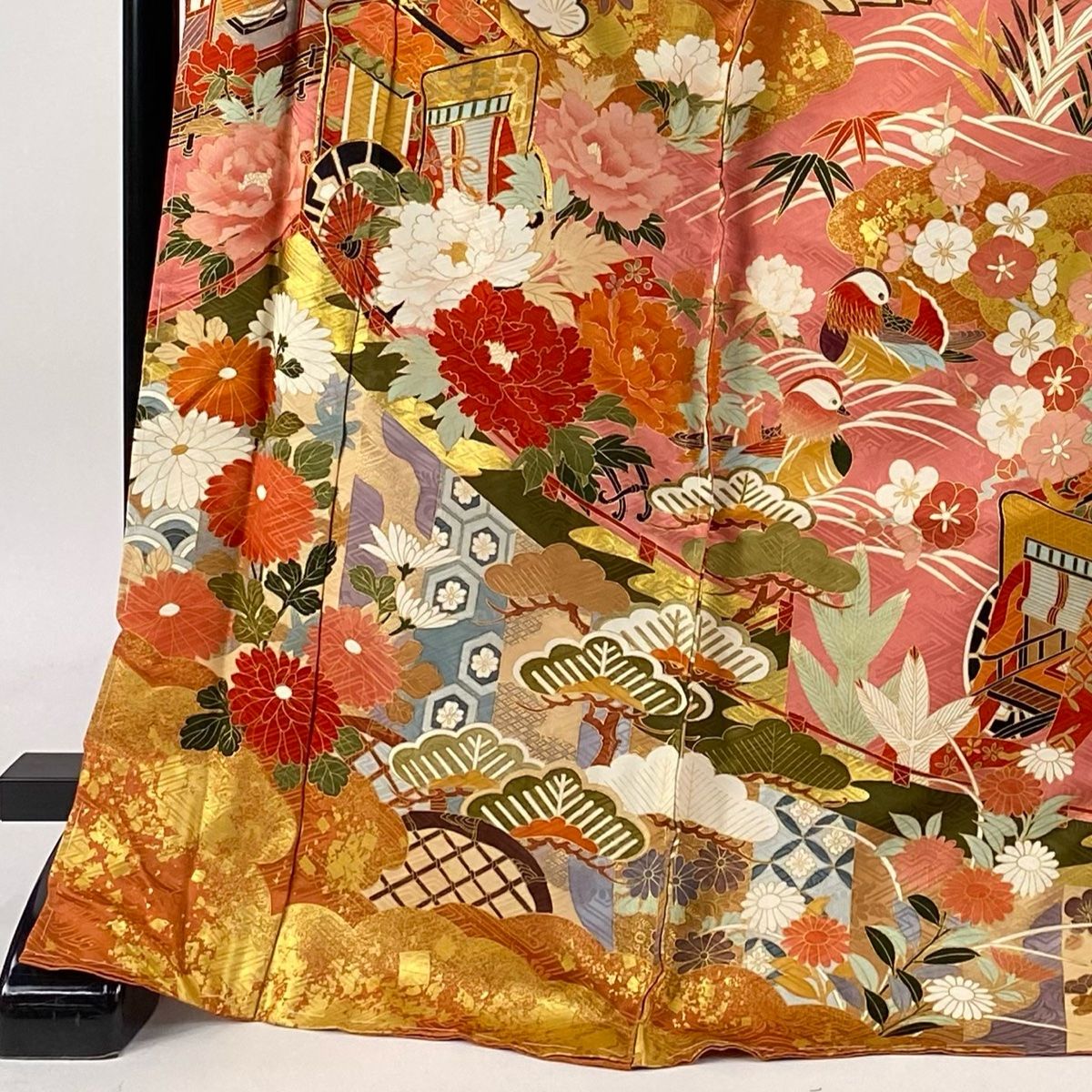 振袖 身丈179.5cm 裄丈70cm 未仕立て 仮絵羽 御所車 草花 金糸 金彩 ピンク 正絹 秀品