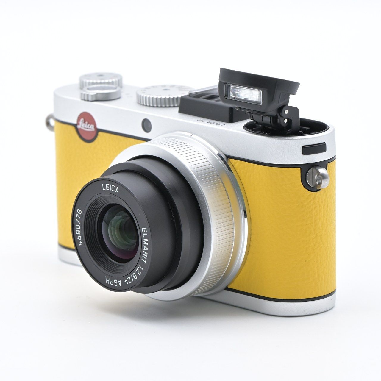 ライカx2 ライカX2Z フィルムカメラ こうしてみるとよく似ている。夏用