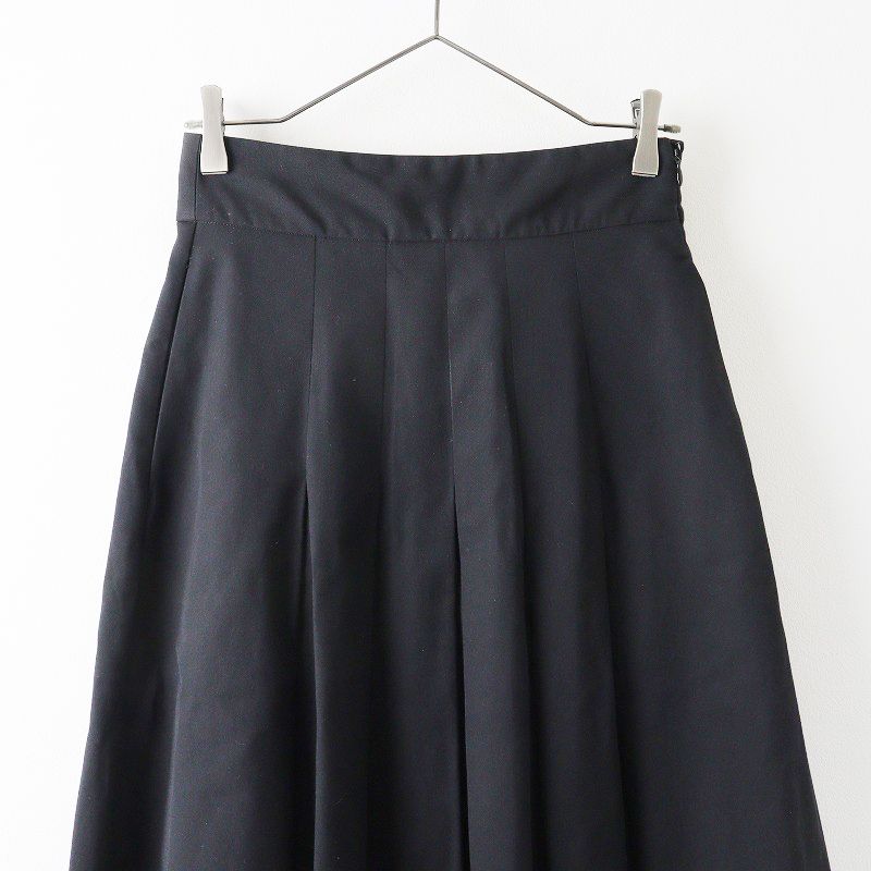 2023AW マーガレットハウエル MARGARET HOWELL FINE WOOL COTTON TWILL プリーツスカート 1/ブラック【2400013925198】