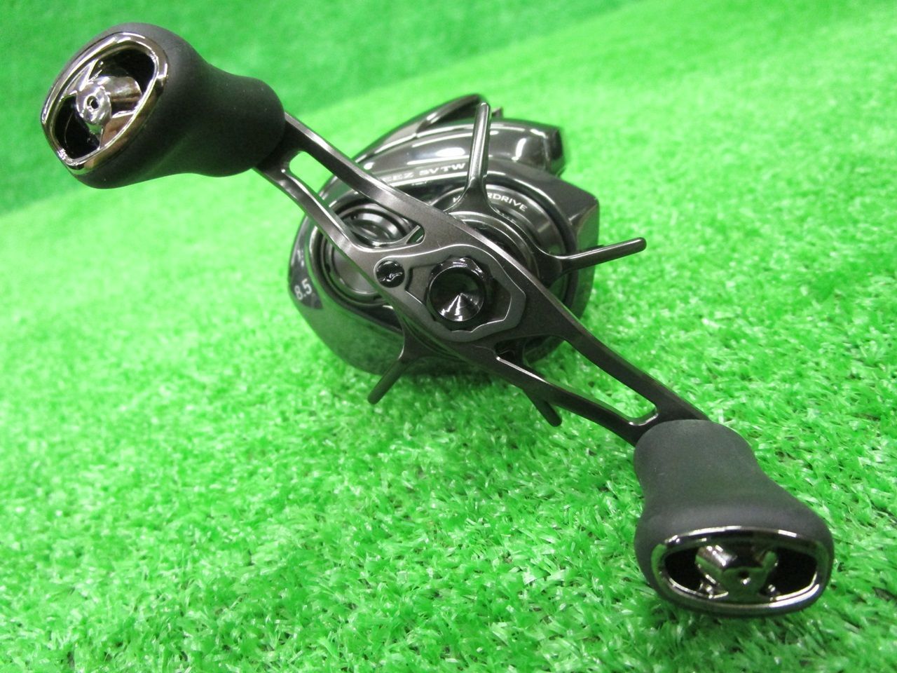 ダイワ 24 スティーズ SV TW 100 XH 右ハンドル 併売