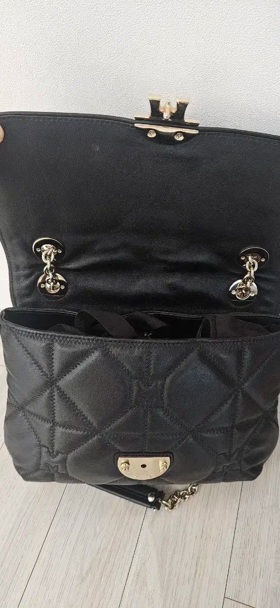 METROCITY キルティング チェーンバッグ ブラック METROCITY(メトロ METROCITY キルティング チェーンバッグ ブラック METROCITY(メトロ