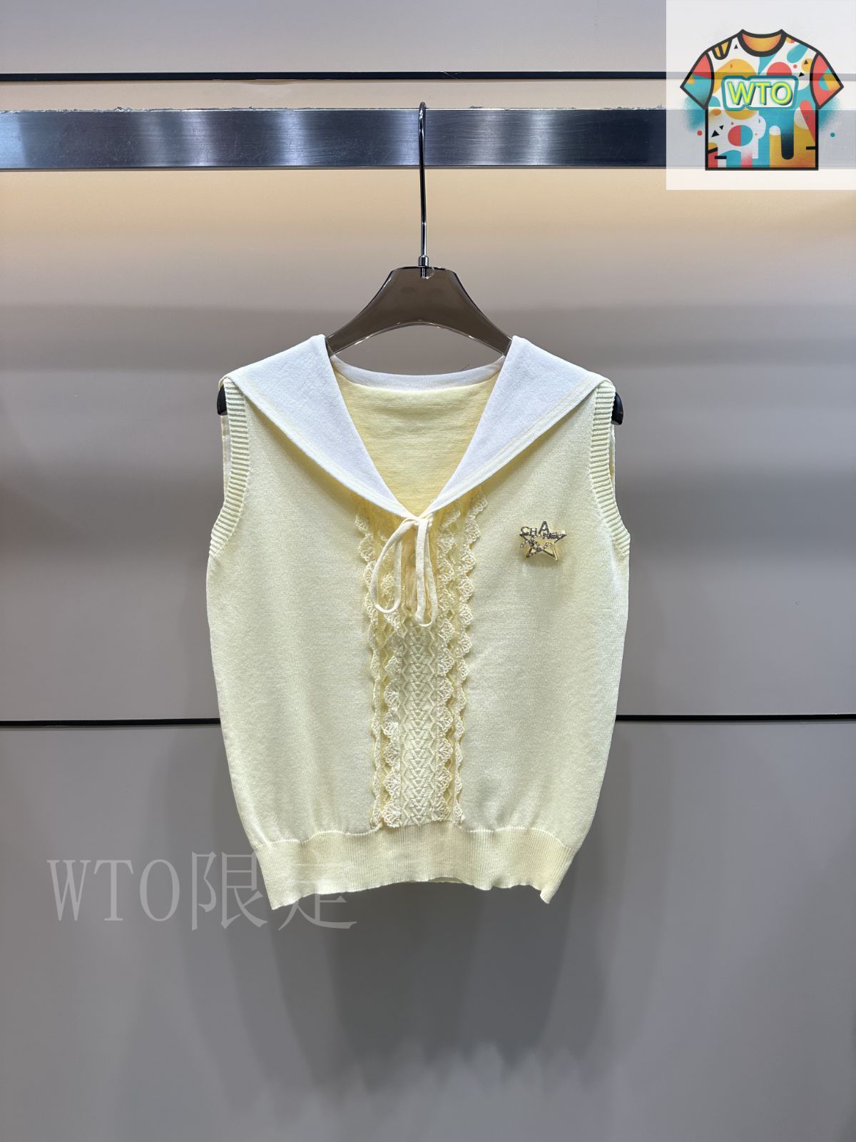 【上品な色味が映える★シャツにも◎】CHANEL 25A ニットベスト 上品な色味が映える☆シャツにも◎】CHANEL 25A ニットベスト