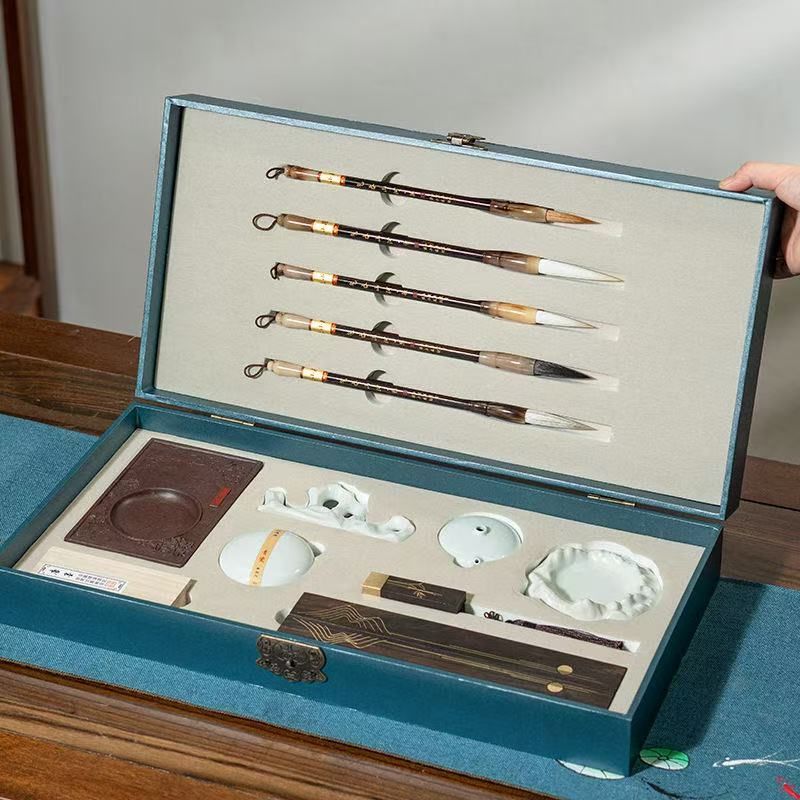 気呑山河 きとんさんが 文房四宝セット 毛筆 毛 !-利用不可文字-! 硯台 筆架 墨条 筆洗 筆置き 全套 学習激励用ギフトボックス 贈り物に最適 WWW_IBETON_RU