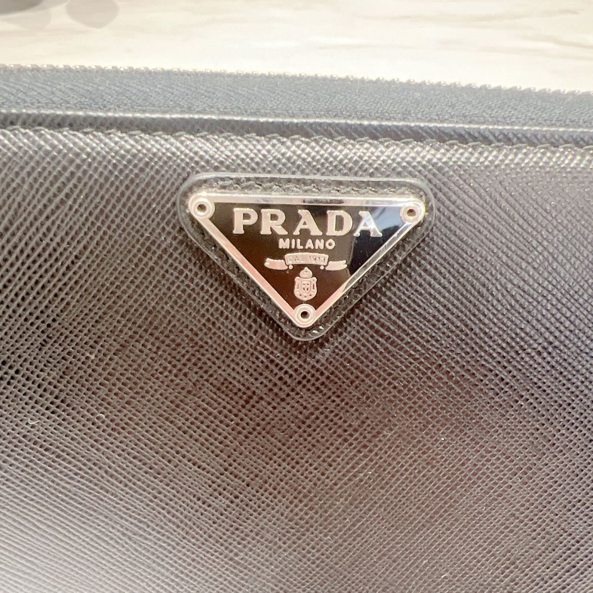 PRADA プラダ 長財布 ラウンドファスナー オーガナイザー