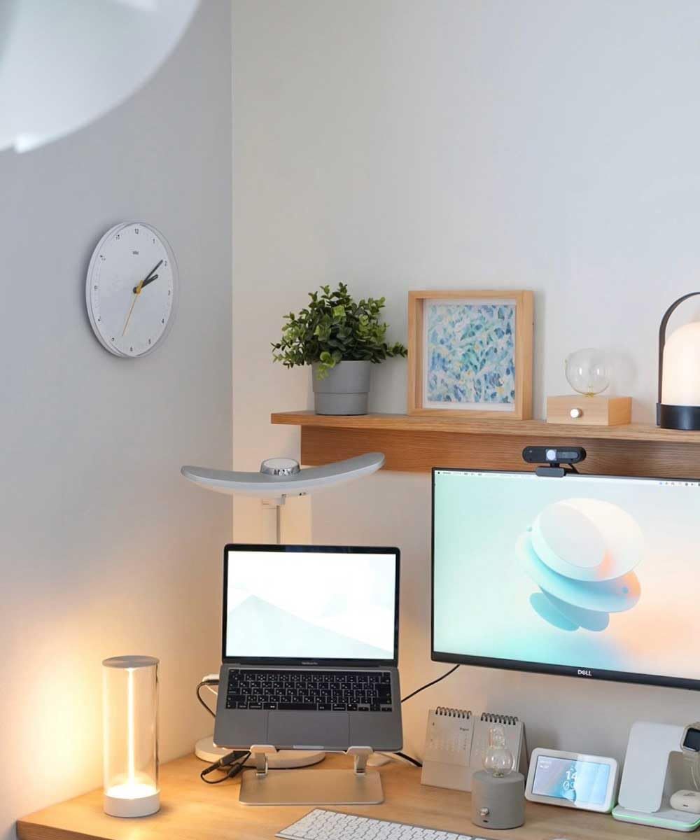 BRAUN ブラウン アナログ壁掛け時計 ホワイト 直径23cm BC26W NEXPOTALLINN_EU