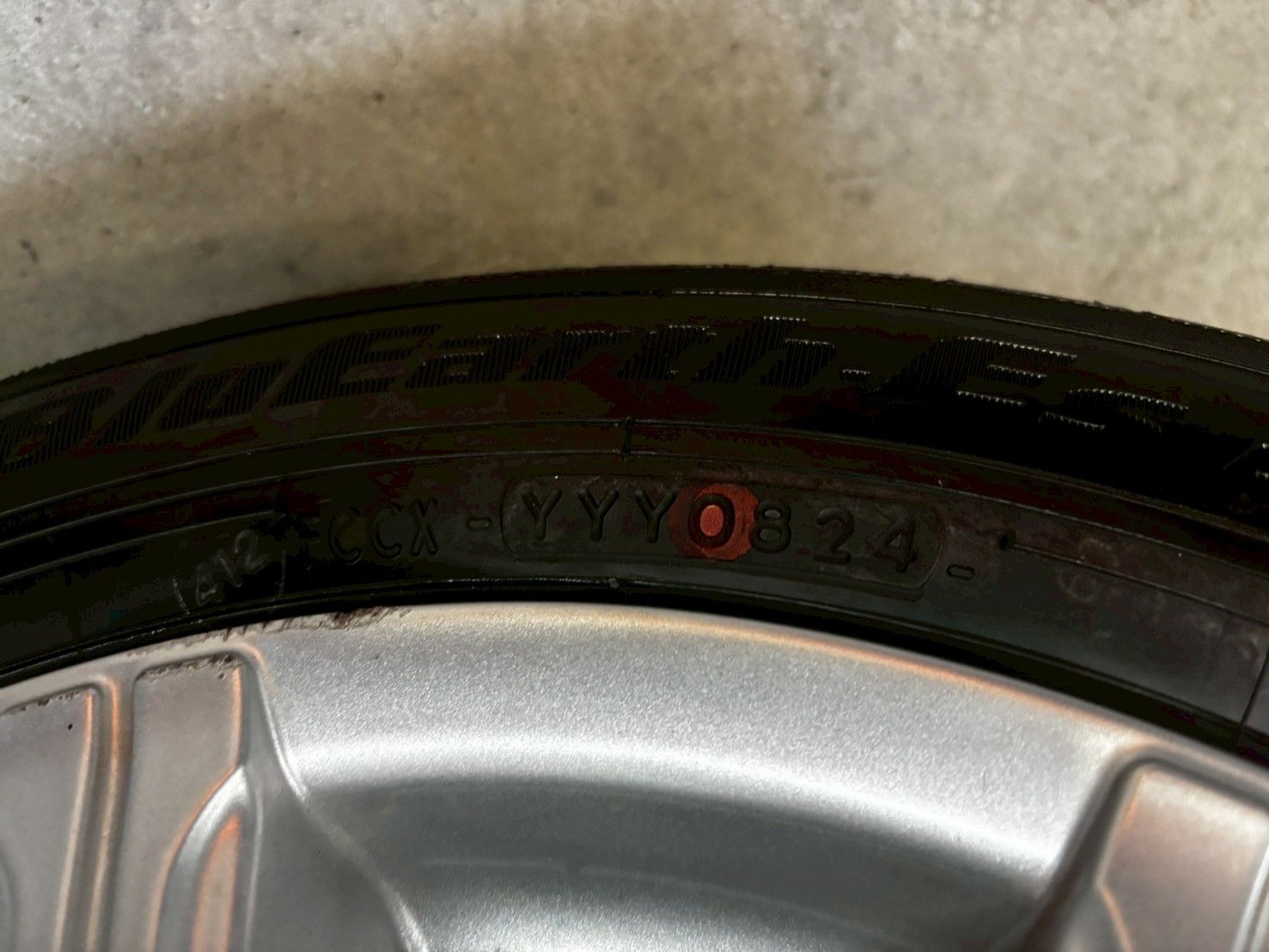 65R14４本セット み