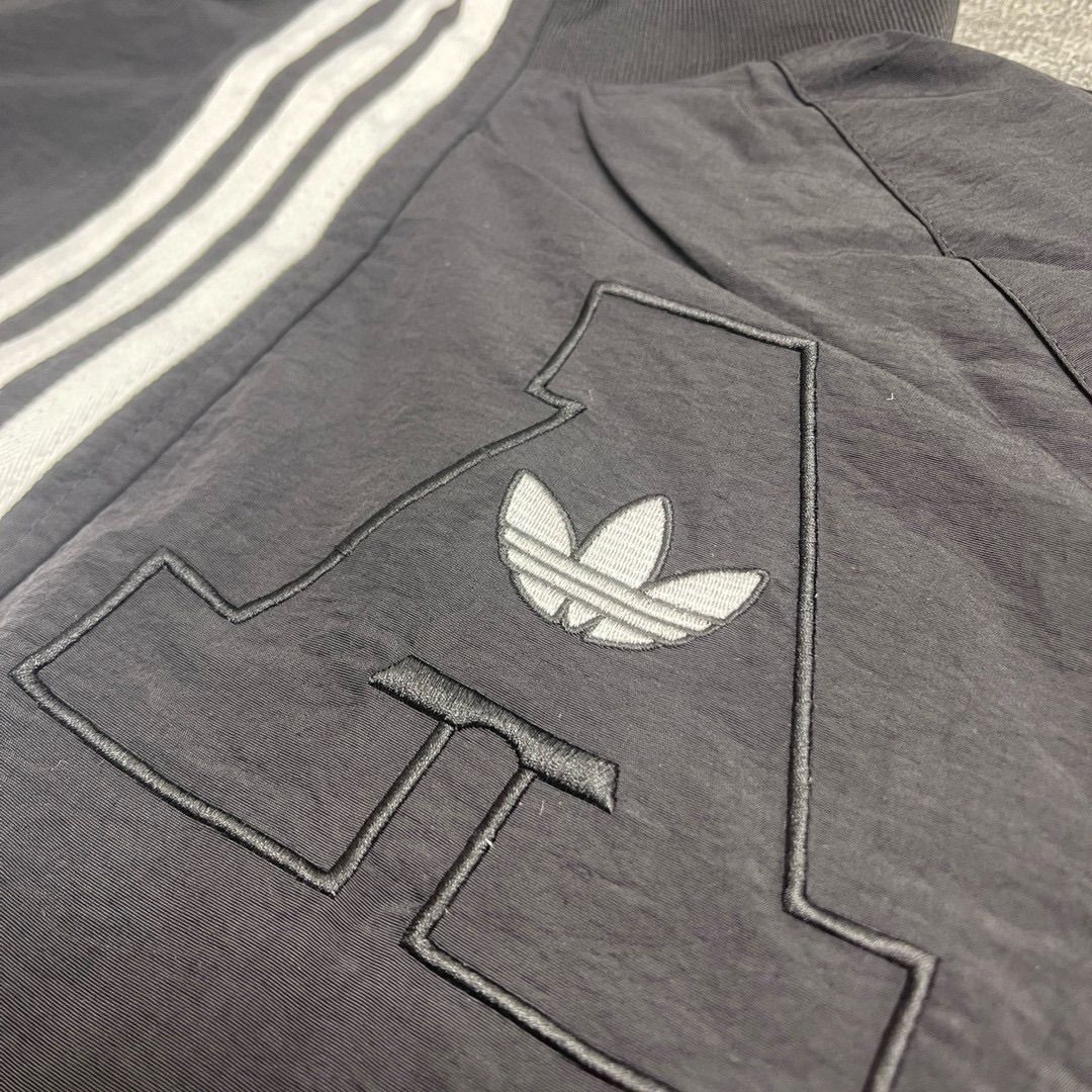 【もとこ】adidasヴィンテージ　パッチワークジャケット ブラック もとこ様専用】adidasヴィンテージ パッチワークジャケット