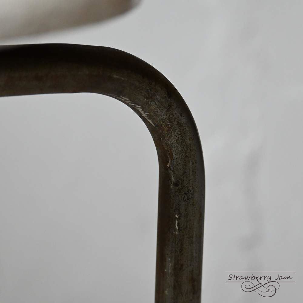 L2702-105 英国アンティーク 回転スツール スツール インダストリアル L2702-105 英国アンティーク 回転スツール スツール インダストリアル