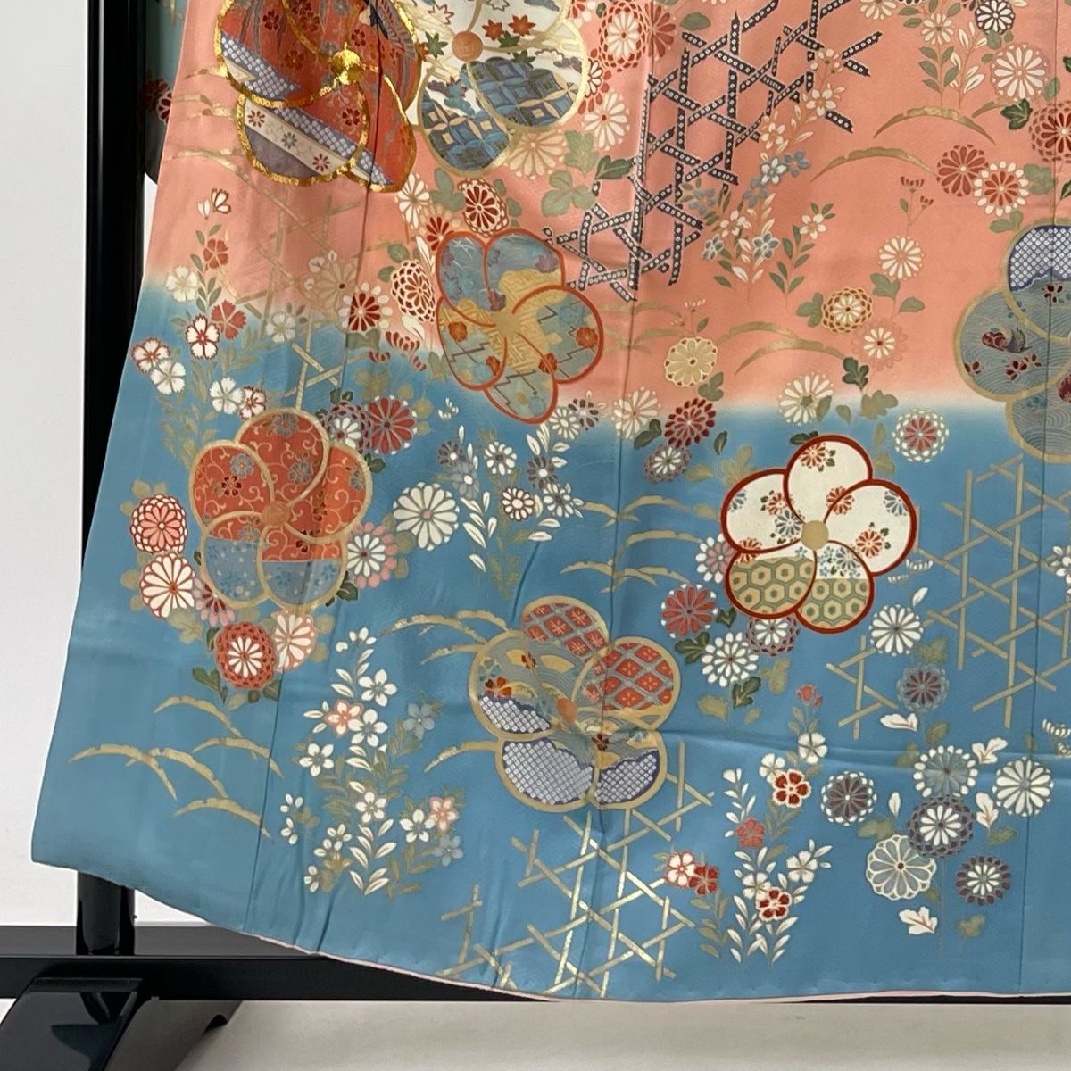 振袖 身丈157.5cm 裄丈65.5cm M 袷 ねじ梅 花鳥 金糸 金彩 水色 正絹  