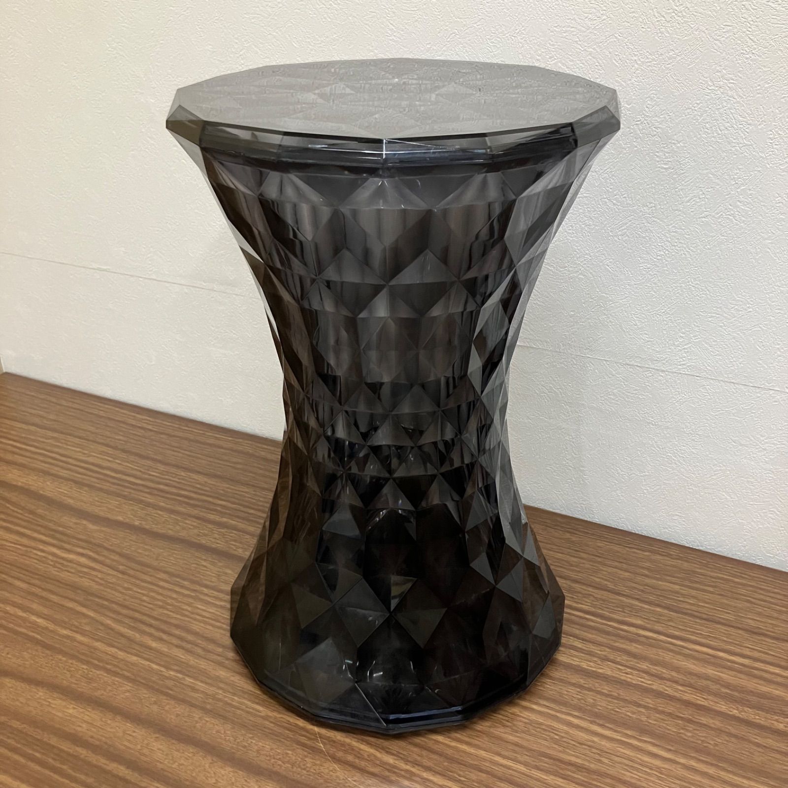 【正規品】Kartell  カルテル　スツール　ストーン　ブラック　中古品 カルテル / Kartell ストーンチェア / STONE スツール スモーク