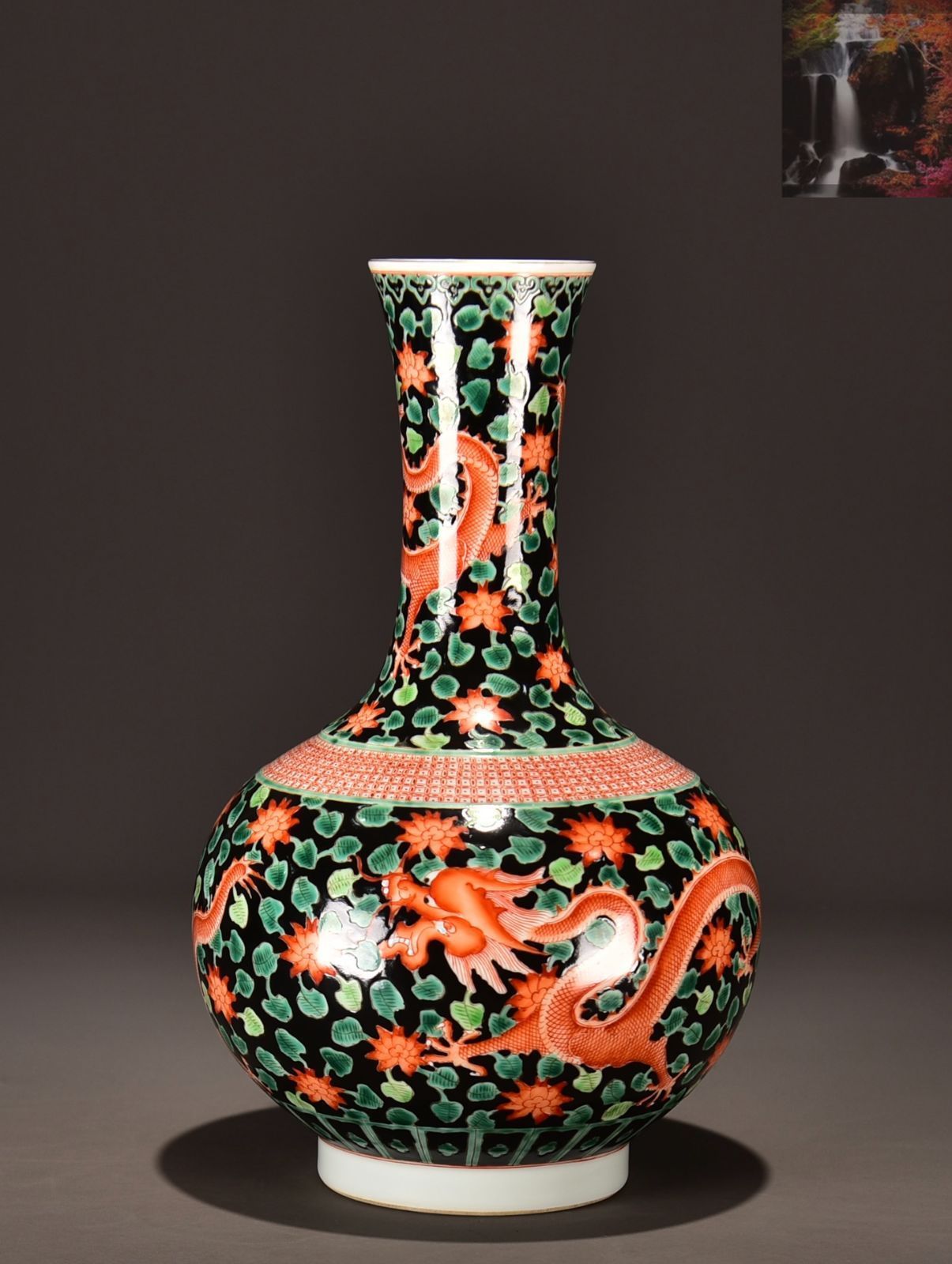 旧家蔵出し大清乾隆年製 紅綠彩 龍紋 賞瓶 花瓶 花器 古陶瓷器 陶芸