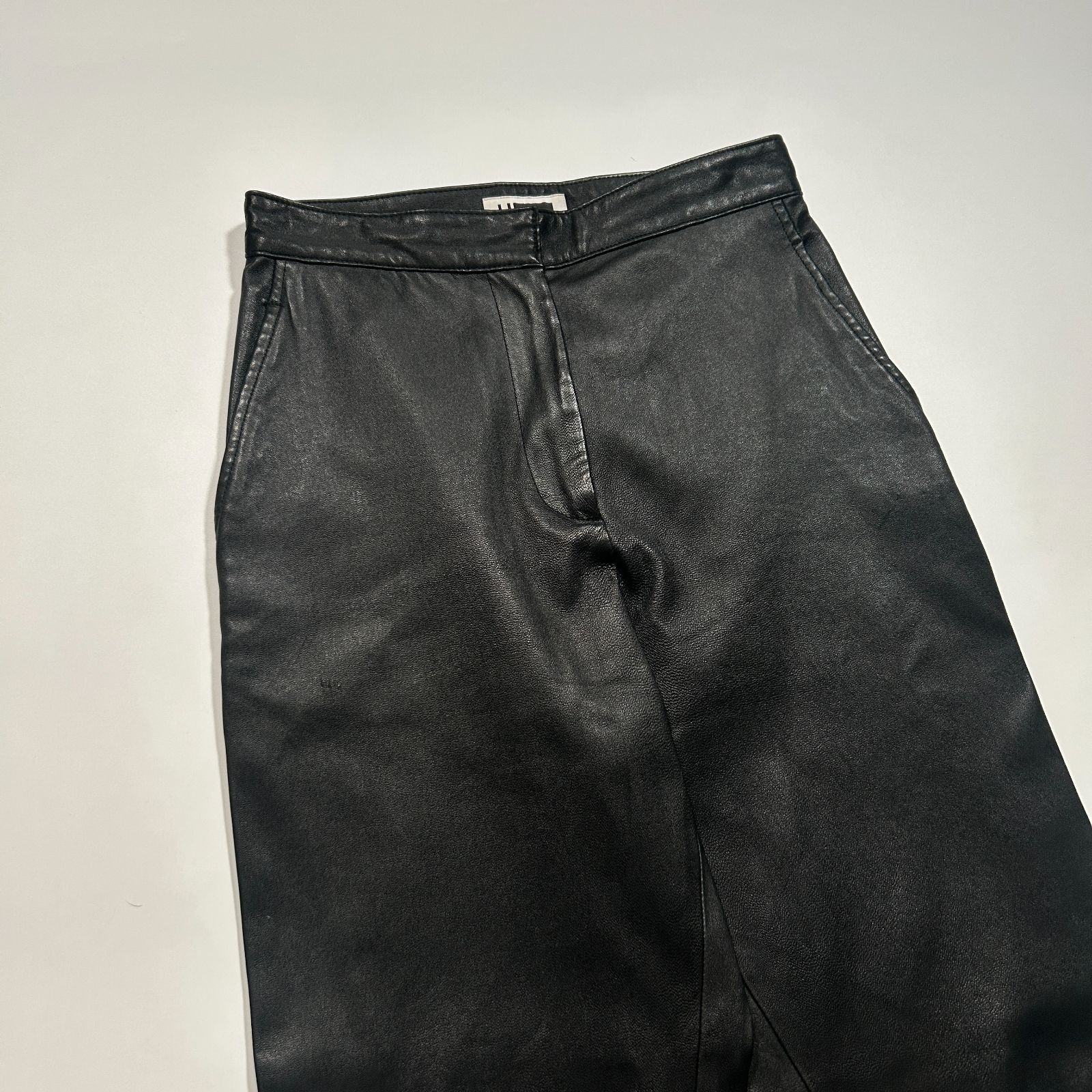 H BEAUTY&YOUTH united arrows レザーパンツ 黒 羊革