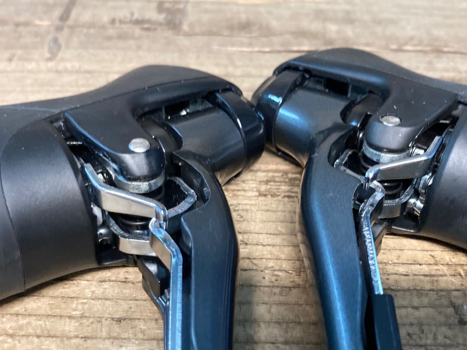 シマノ SL-RS700 左 シルバー 2速 shimano シマノ SL-RS700 シルバー 左レバーのみ 2S (ISLRS700LBS