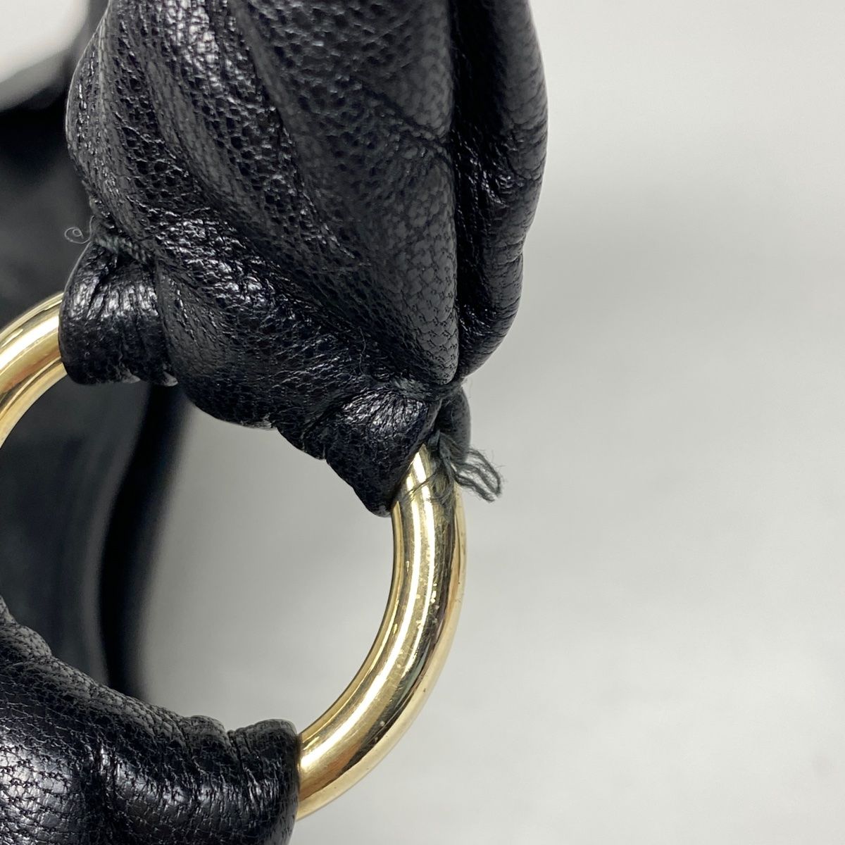 YVES SAINT LAURENTイヴサンローランワンショルダーフリルバッグ