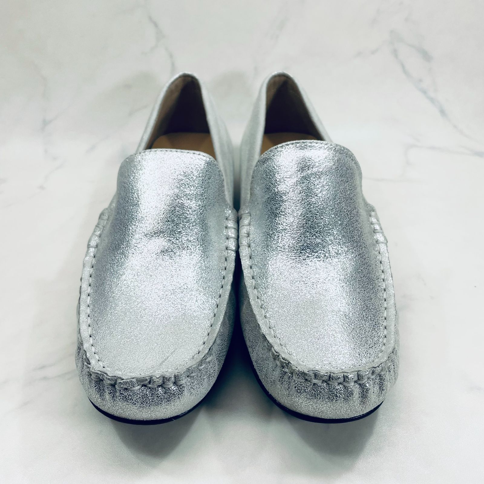 ディッシー プレーンモカシンシューズ 23.0㎝ 銀