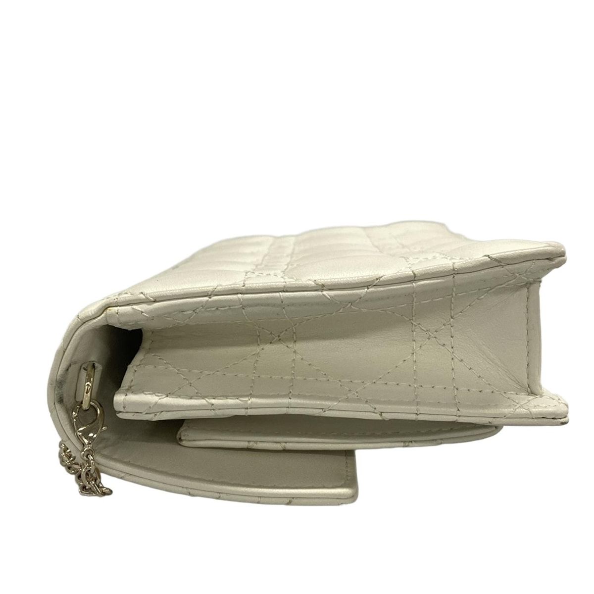 デイリーチェーンポーチ 白