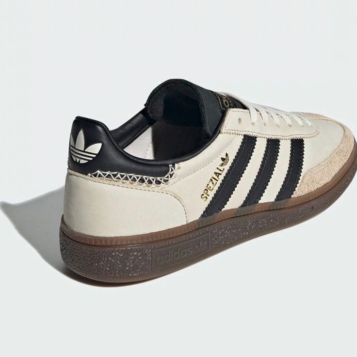 新品⭐️adidas HANDBALL SPEZIAL 26.0cm IE3698 ワンダーホワイト  