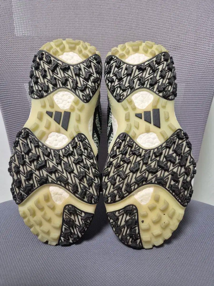 adidas アディダス