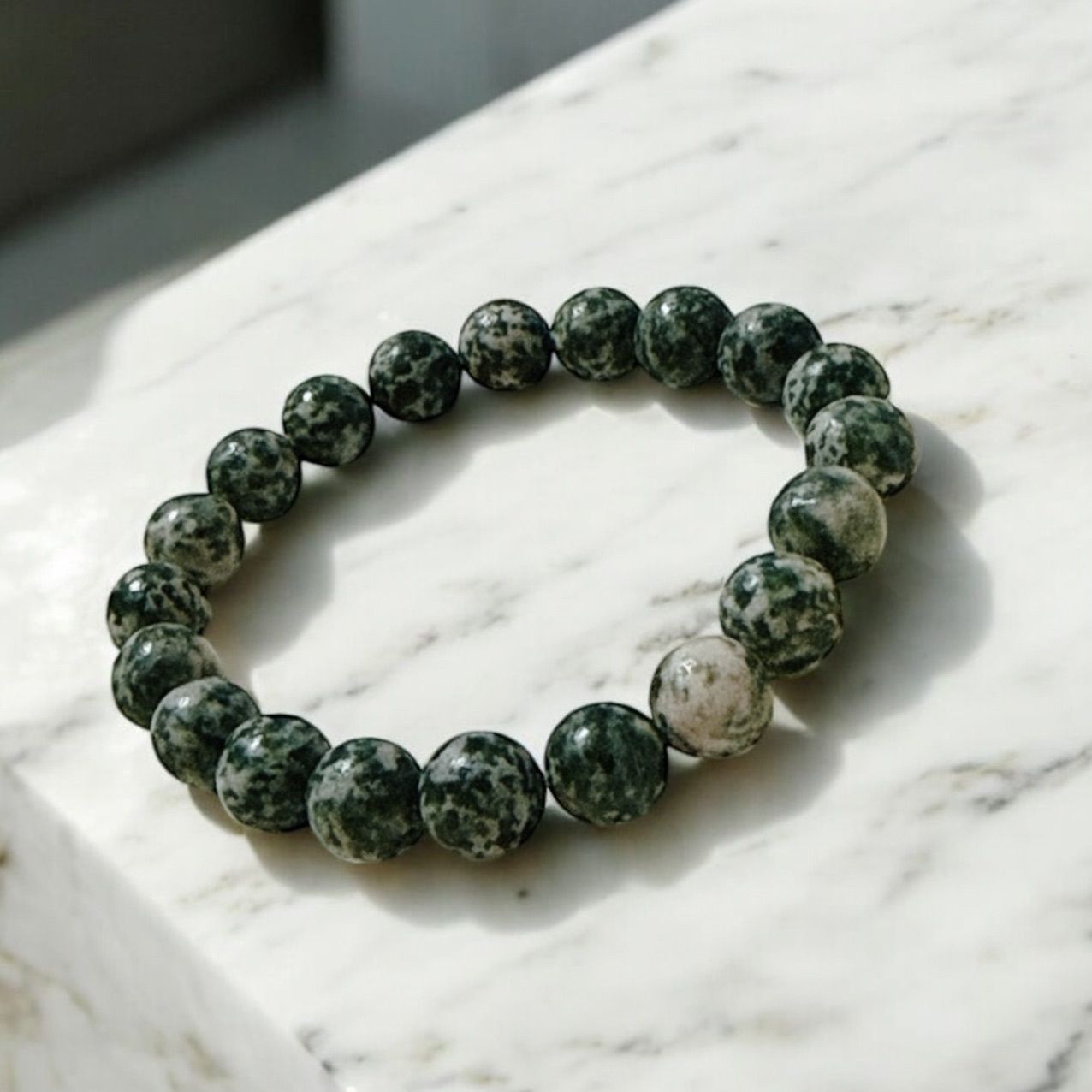 和田玉インクォーツ 10mm珠 天然石ブレスレット - メルカリ