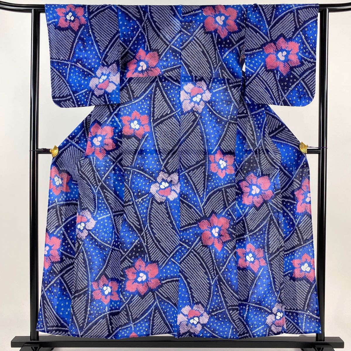 浴衣 身丈157cm 裄丈62cm S 絞り浴衣 花 幾何学模様 青 綿 名品