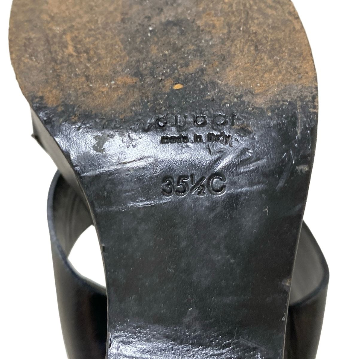 GUCCI(グッチ) ミュール 35 1/2C レディース - 黒 ウェッジソール レザー