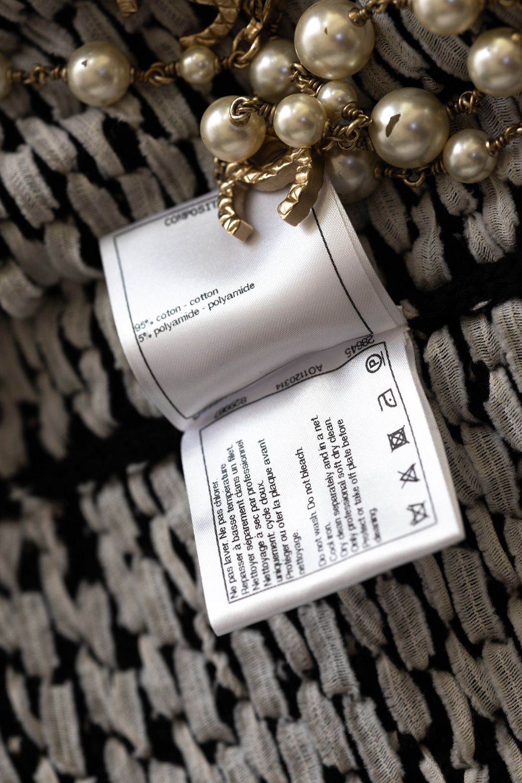 売れ筋商品|||シャネル カーディガン セットアップ CHANEL ブラック 黒 オフ ホワイト やわらか ストレッチ コットン ニット スカート 超美品 36 38 CHANEL - シャネル カーディガン セットアップ CHANEL ブラック
