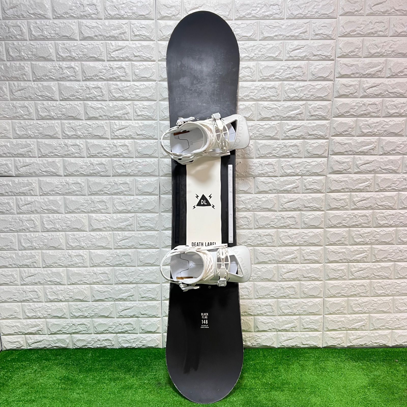 DEATH LABEL BLACK FLAG 148 19-20 ビンディング付き SALOMON HOLOGRAM Mサイズ スノーボード 良好 グラトリ パーク オールラウンド