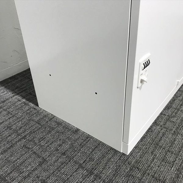 8人用パーソナルロッカー ダイヤル錠