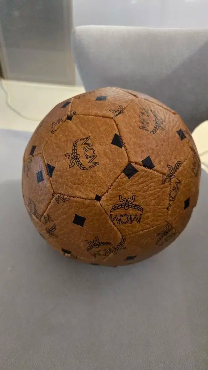 mcm ミニサッカーボール