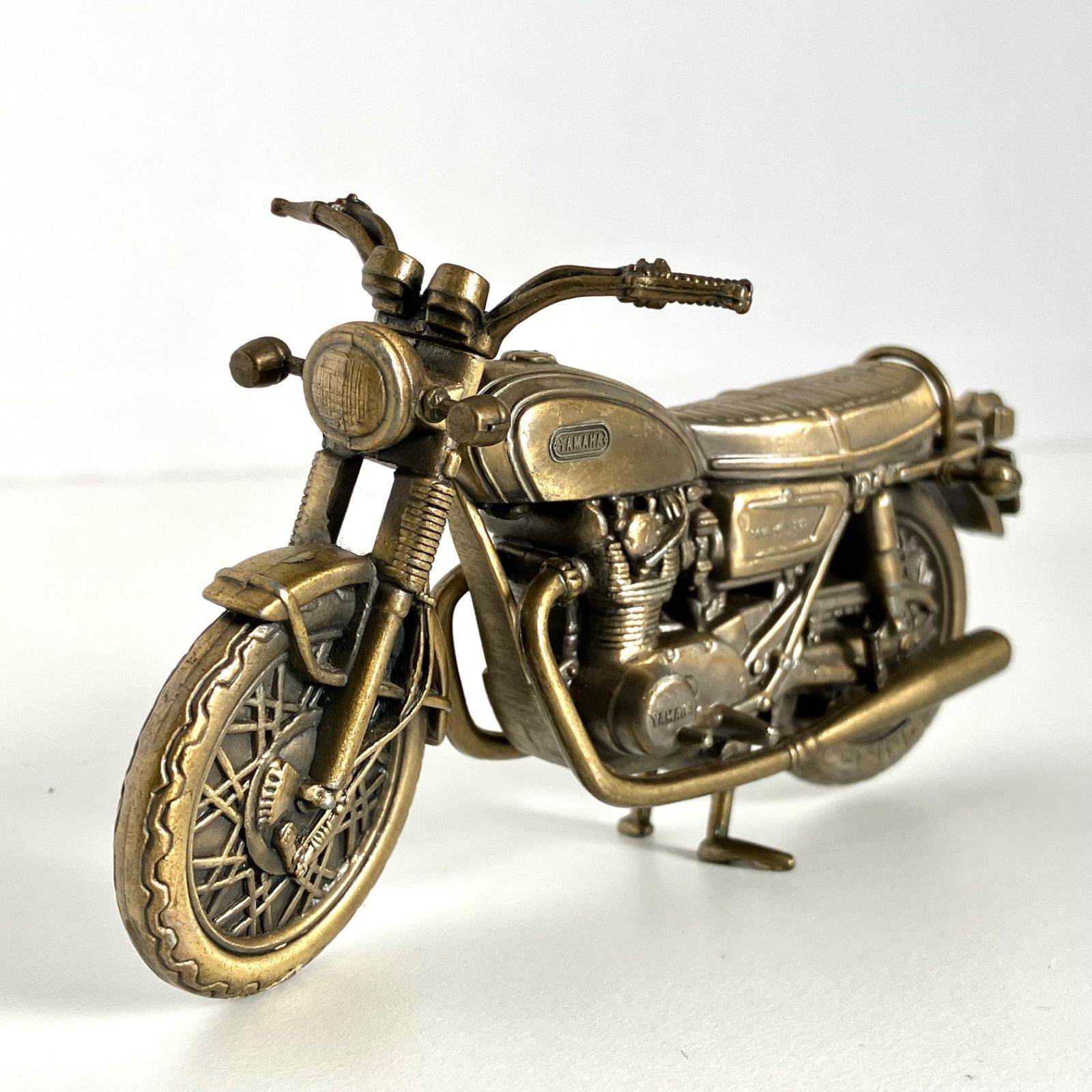 世界の名車シリーズ レッドバロン YAMAHA Xs-1 650 758113】 レッドバロン 世界の名車シリーズ YAMAHA 650XS-1 特別限定版