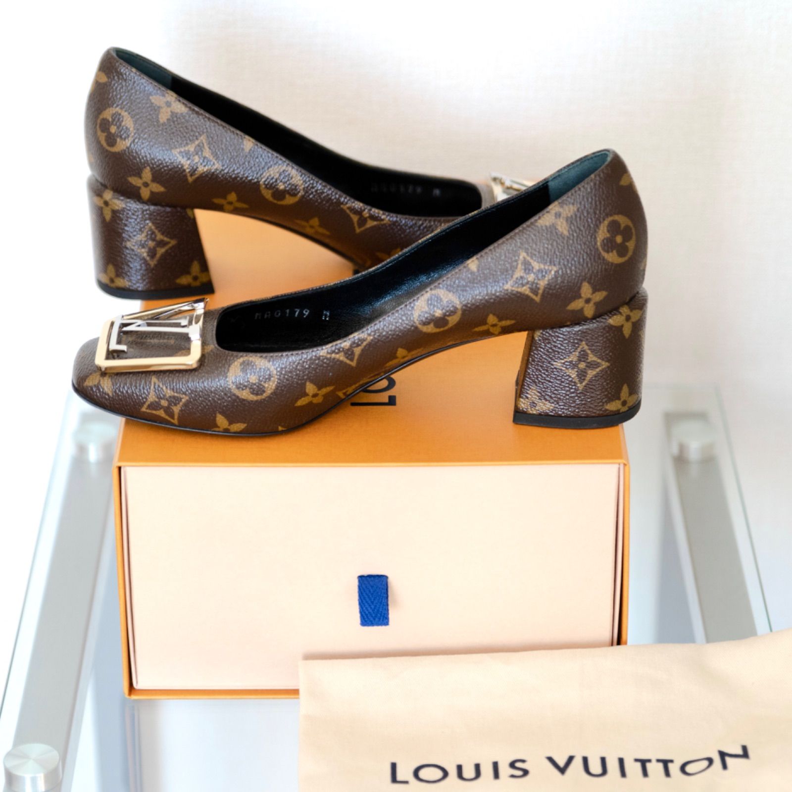 LouisVuitton マドレーヌ・ライン パンプス 1A65NG モノグラム-