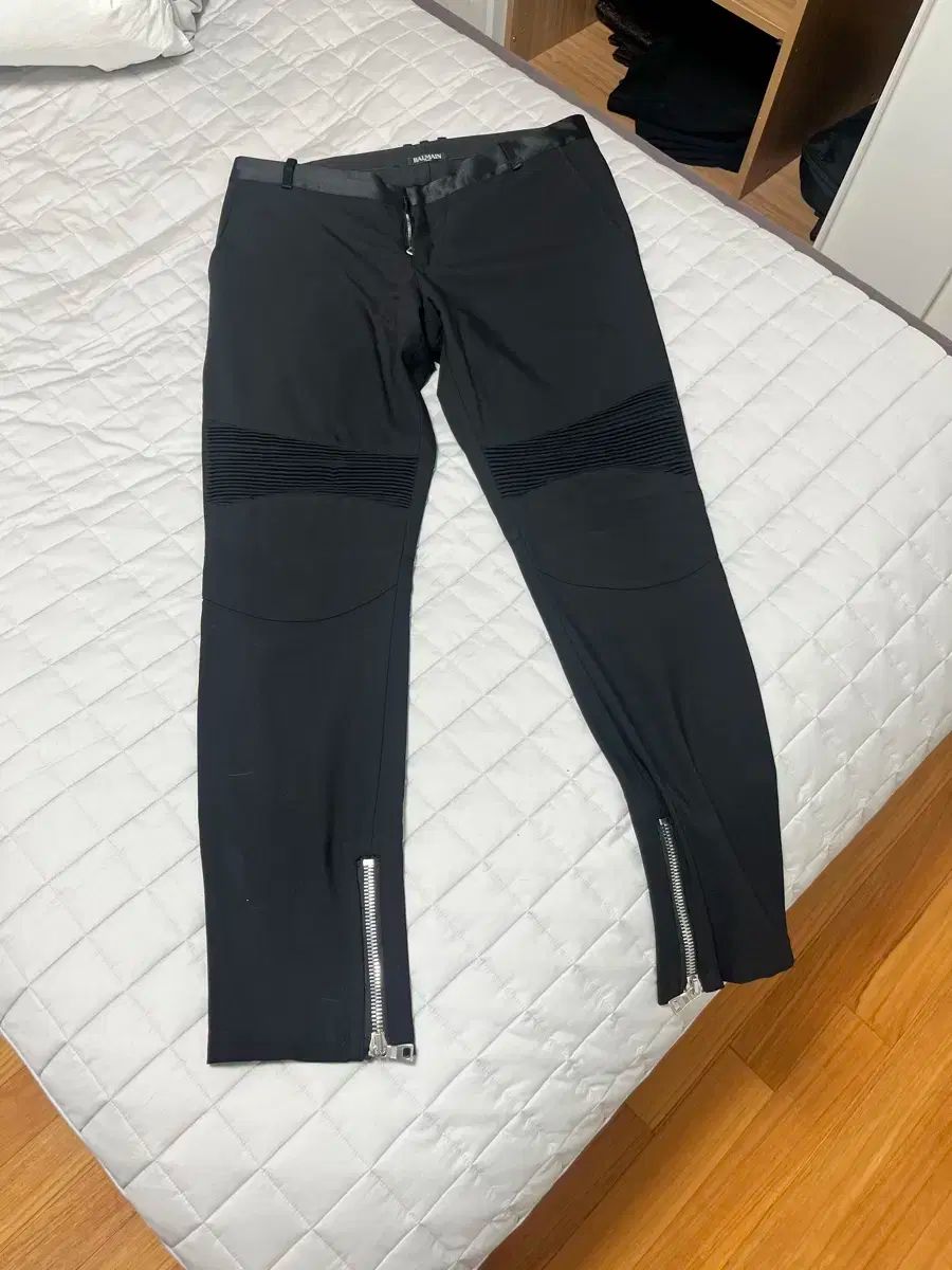 BALMAIN(バルマン) パンツ