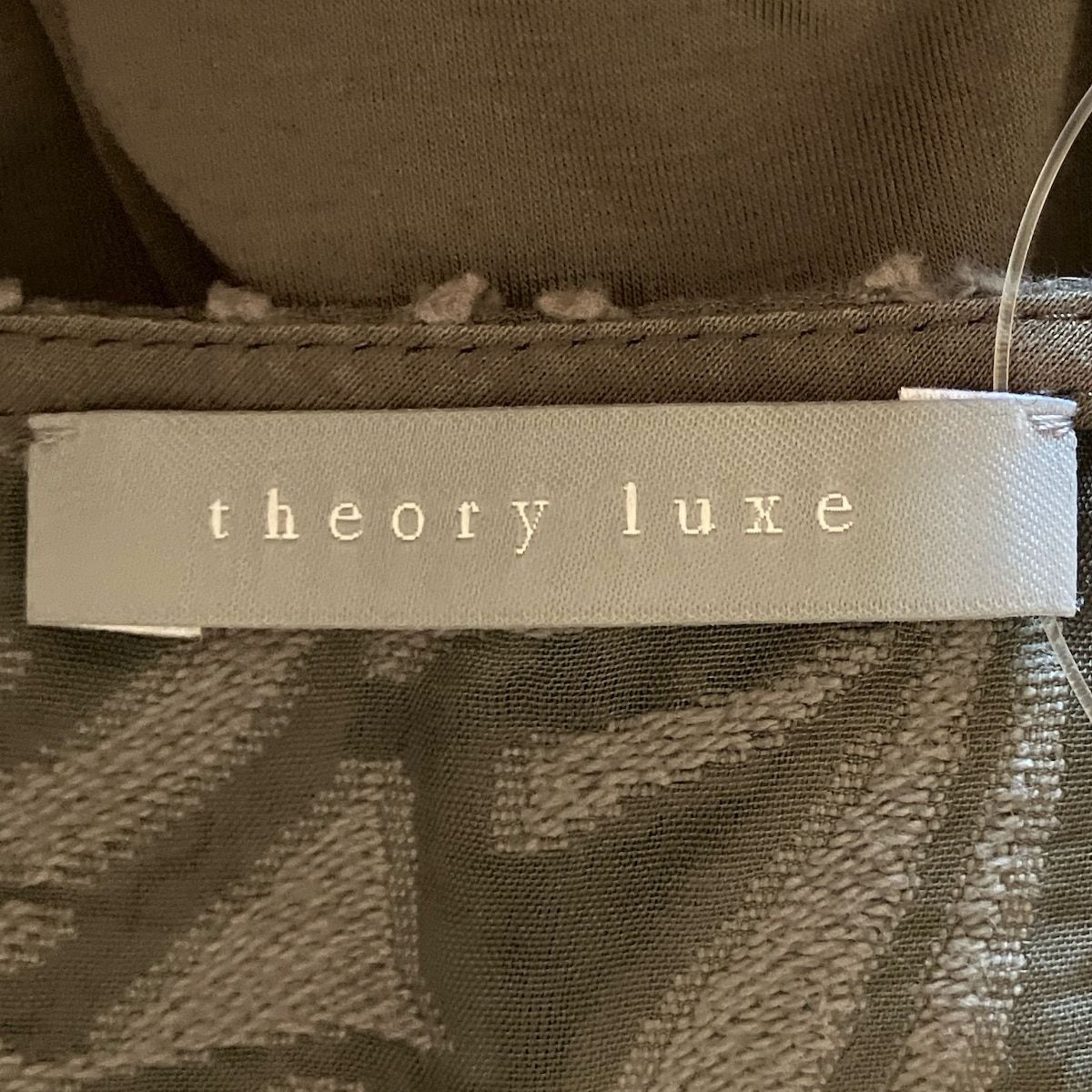 theory luxe(セオリーリュクス) 半袖カットソー サイズ38 M レディース - カーキ Vネック/レース