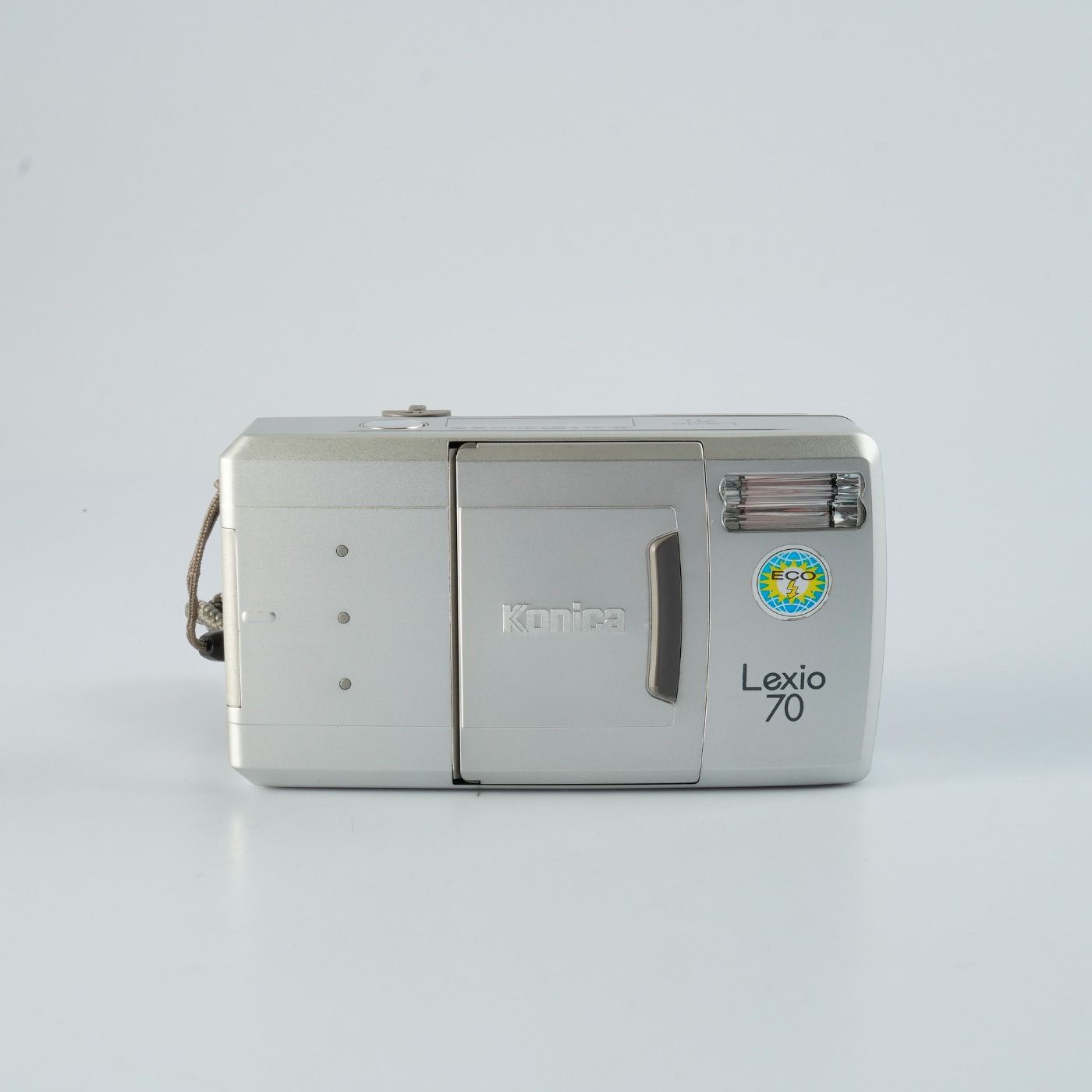 コンパクトフィルムカメラ