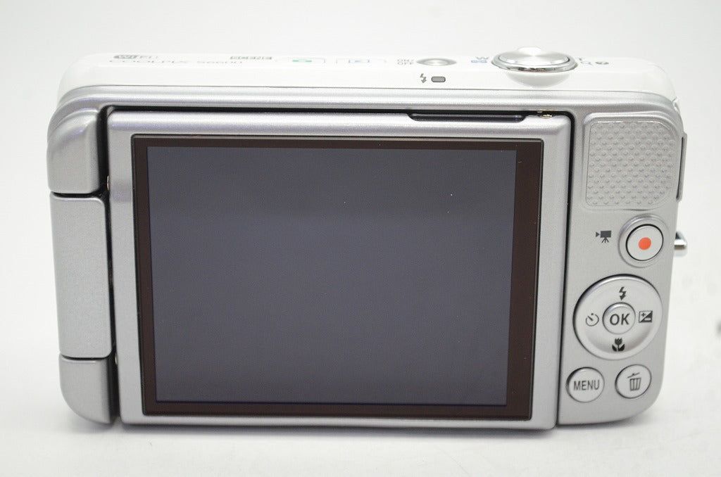 美品 Nikon ニコン COOLPIX S6600 コンパクトデジタルカメラ