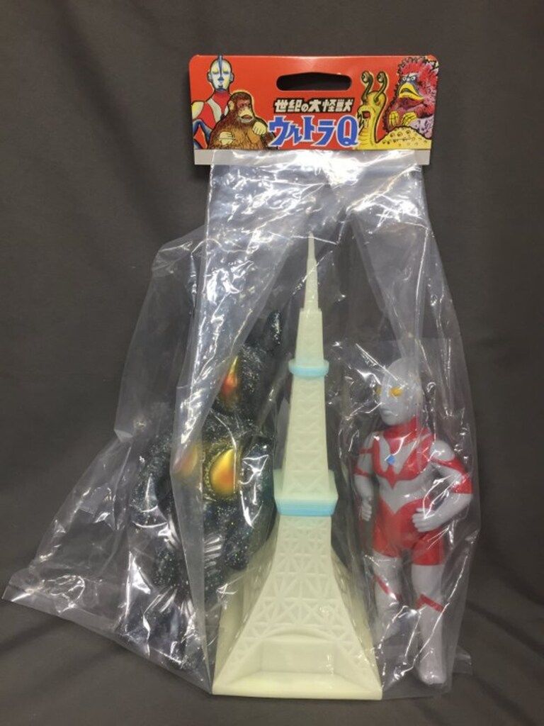 未開封品】マルサン ウルトラマン対ゼットン 350 ツブラヤストア