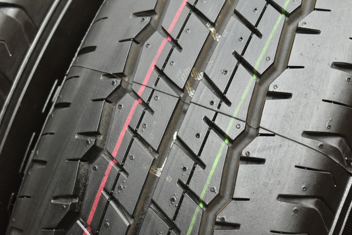 ☆新車外し・2025年製☆ハイエース☆DUNLOP☆㉗