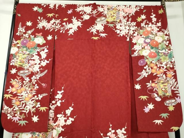 平和屋着物●豪華振袖　駒刺繍　貝桶花文　金彩　銀通し地　正絹　逸品　DAAQ2870ps 平和屋着物○豪華振袖 駒刺繍 貝桶花文 金彩 銀通し地 正絹 逸品