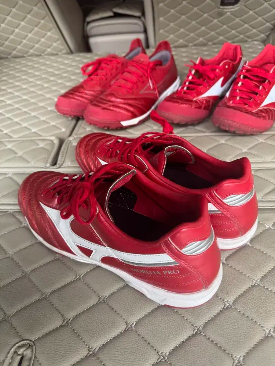 【海外限定】 モレリア2 プロ 27cm ミズノ 新品 MORELIA MIZUNO - 【海外限定】 モレリア2 プロ 27cm ミズノ 新品 MORELIAの