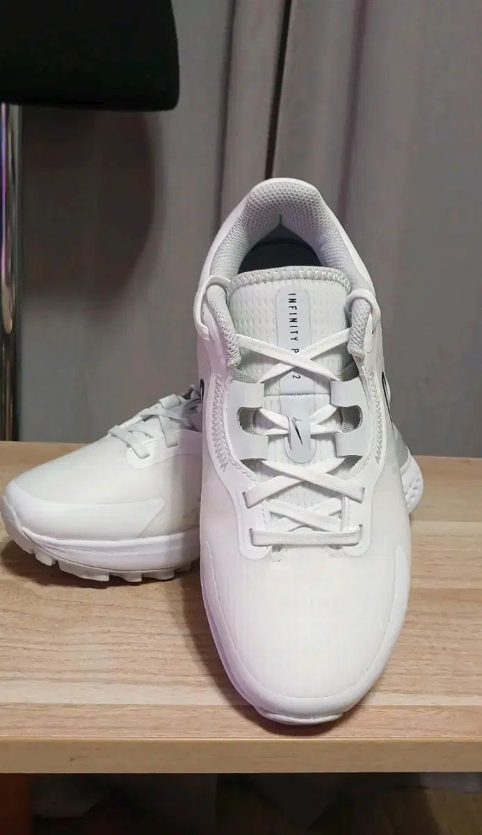 ゴルフシューズ 235