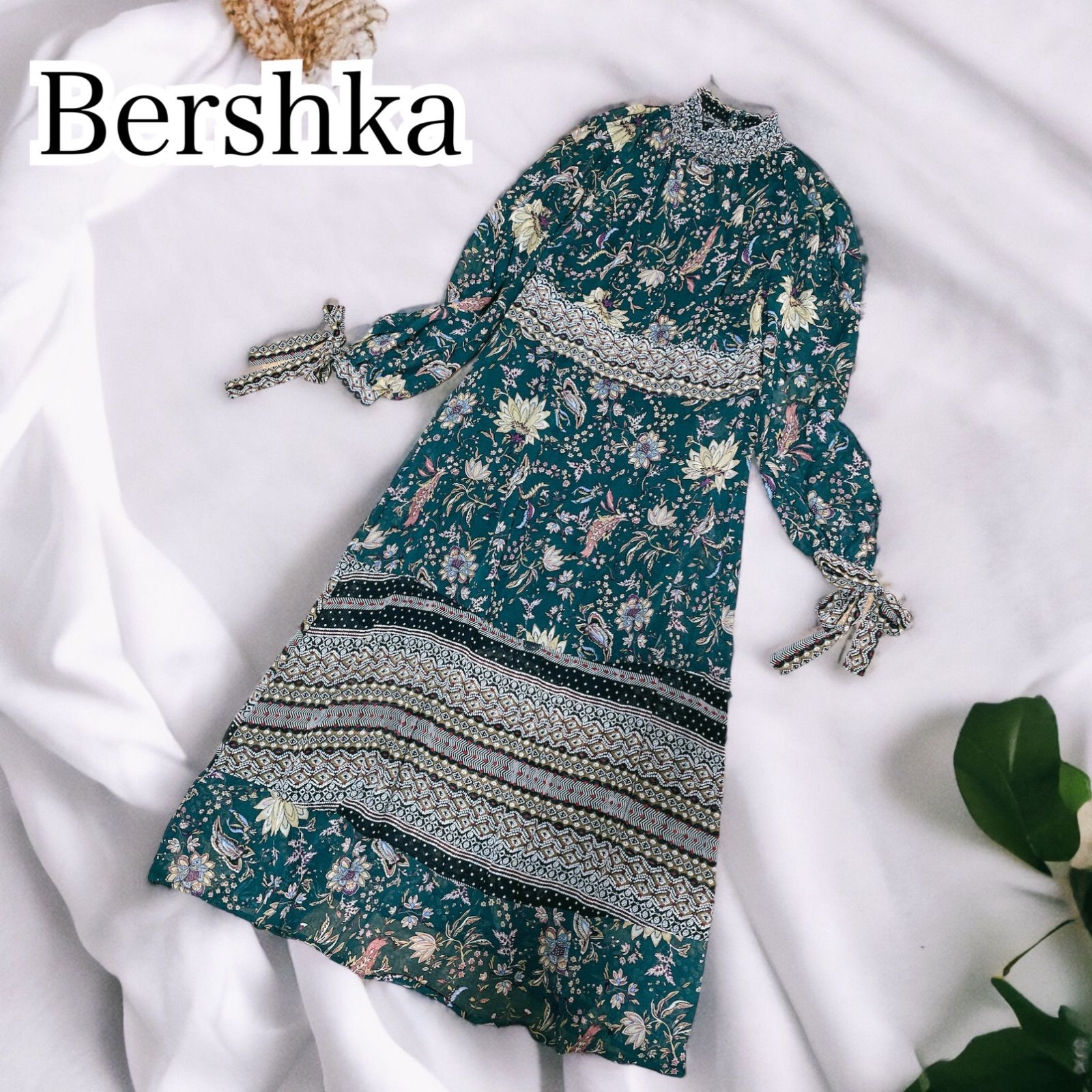 Bershka ベルシュカ ワンピース ロング シフォン シースルー 総柄 緑