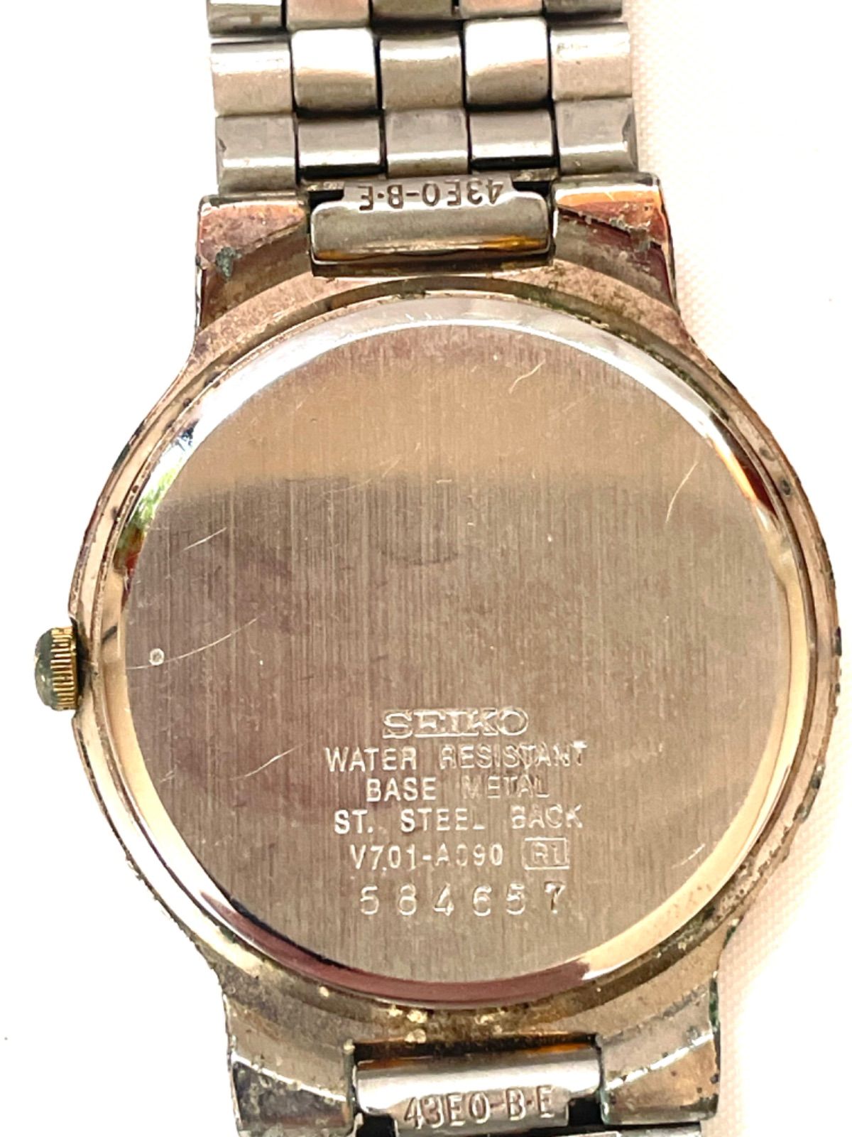 SEIKO V701- A090 腕時計 セイコー Quartz ゴールド シルバー 現状品 